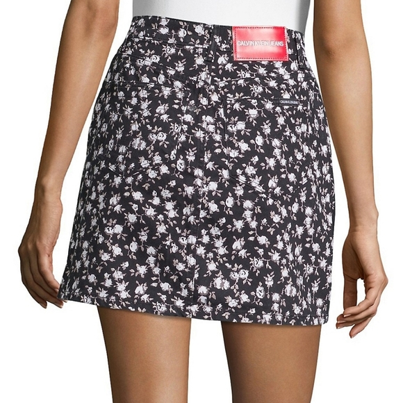 COPY - Calvin klein | floral print denim mini skirt - Picture 1 of 8